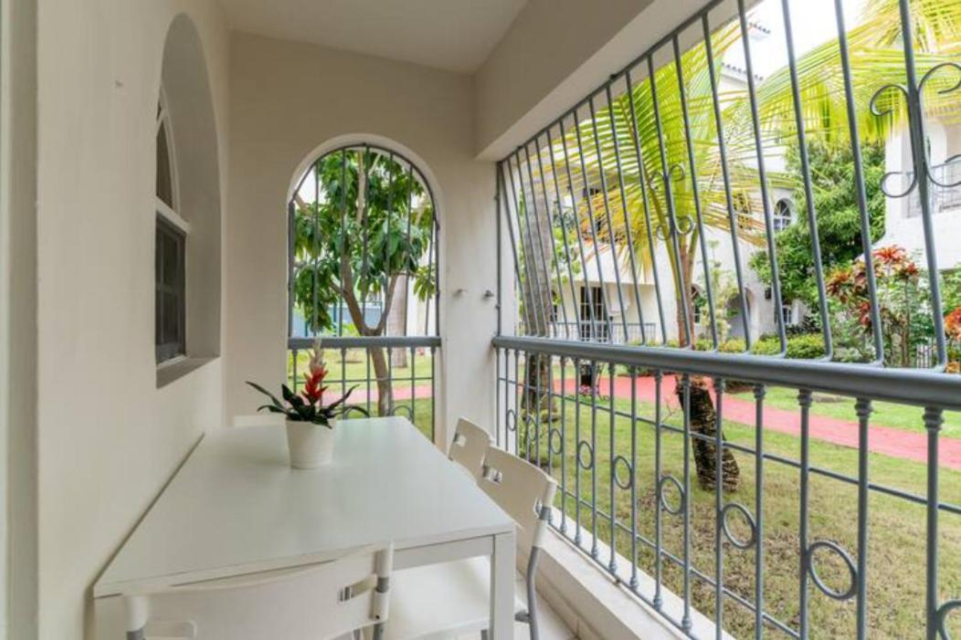 Cozy 2 Bdr Condo, With Pool Area And Free Wifi 蓬塔卡纳 外观 照片